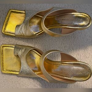 Gold Bottega Venetta Lamé Vitello Square Toe Mule size 40 1/2